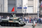 Минобороны забрало танк Т-34 с мемориального кладбища под Калининградом
