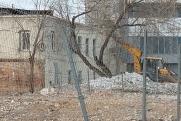 На месте легендарной спичечной фабрики в Екатеринбурге планируют возвести ТЦ – за забором кладбище