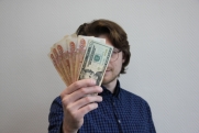 Экономист Абрамов раскрыл, как защитить сбережения от инфляции