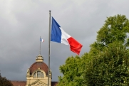 Филиппо выступил против соглашений между Францией и Украиной: «Ведут к краху и войне»