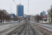В Челябинске трамвай сошел с рельсов: в чем причина