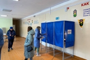В Югре на избирательном участке перепутали мужа и жену: подробности истории