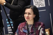 Депутат Василькова предложила системный подход к решению кадрового дефицита