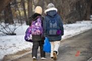 В Югре школьники остались дома из-за крепких морозов: где объявили актировки