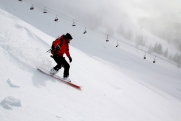 В хакасском Приисковом сноубордиста засосала лавина