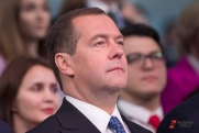 Медведев призвал давать премию военным за убитых на Украине натовцев