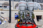Макеты ракет и образец скафандра: что показал Петербург на выставке «Россия» в День космонавтики