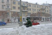 Синоптик рассказал, сколько еще будет идти снег в Свердловской области