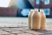 Правда ли, что взрослым нельзя пить молоко: отвечает нутрициолог