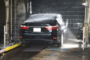 Автоэксперт Хайцеэр рассказал, как часто нужно мыть машину весной