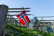 Норвегия отказалась размещать войска НАТО и ядерное оружие на своей территории
