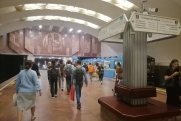 В Новосибирском метро усилили досмотр пассажиров после теракта в Crocus City Hal