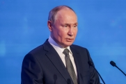 Путин назвал День Победы священным праздником