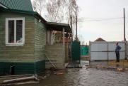 Сотни пострадавших от паводка под Омском сельчан получат компенсации