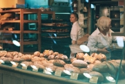 В Госдуме вернулись к обсуждению вопроса об остановке роста цен на хлеб и яйца