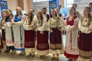В Удмуртии представители 100 национальностей спели гимн России