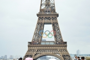Как Париж встречает Олимпиаду: протесты, грабежи и транспортный коллапс