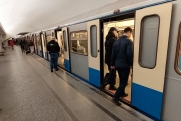 Губернатор Травников поручил обновить парк вагонов новосибирского метрополитена