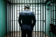 В Сургуте обвиняемому в убийстве тестя запрашивают 21 год тюрьмы