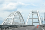 На Крымском мосту усилят досмотровые пункты
