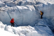 На Алтае больше не будут искать упавшего альпиниста: спасатели уперлись в ледник