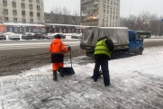 Петербургские власти раскрыли, сколько будут платить студентам за уборку снега в городе