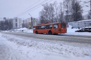 Почему в Екатеринбурге в предпраздничные дни водители заменили кондукторов