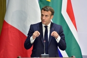 Французский радиослушатель высмеял заявления Макрона: «Война с Путиным? Смешно!»