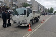 В Березовском на пешеходном переходе грузовик насмерть снес 4-летнего ребенка