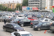 Кризис авторынка: россияне вместо новых авто предпочитают 10-летние иномарки