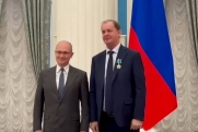 Сергей Кириенко вручил орден Дружбы екатеринбургскому меценату