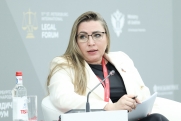 Сенатор Елена Шумилова решила досрочно уйти с поста