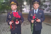 Свердловские полицейские почтили память погибших в годы Великой Отечественной войны