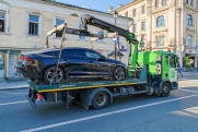 Темные времена наступают для автомобилистов Владивостока: эвакуатор выходит на борьбу с парковщиками