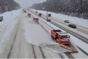 На федеральных трассах Свердловской области возобновили движение после очистки снега