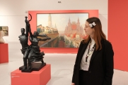 «Герои и будни»: выставка советского искусства открылась в пакгаузах Нижнего Новгорода