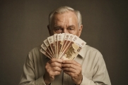Профессор Сафонов рассказал, кто из пенсионеров в России получает более 1 млн рублей