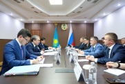 Укрепление связей с Казахстаном: Дмитрий Махонин провел переговоры в Астане