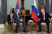 Путин принял Пашиняна в Кремле