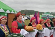Сабантуй в Оренбургской области собрал тысячи гостей из трех регионов