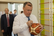 Мэр Екатеринбурга Алексей Орлов сломал ногу на волейболе
