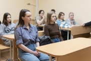 Нужно ли использовать ИИ в образовании: «Это не замена мышлению»