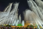 В Челябинске открылись светомузыкальные фонтаны