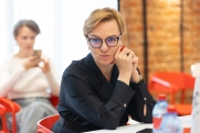 Свердловчанки советуют дочерям учиться, а не рожать: министр образования недовольна