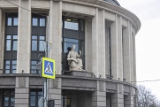 Житель Апатитов не смог расторгнуть кредит, взятый мошенниками на его пропавший телефон