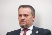 Андрей Никитин поздравил работников воздушного транспорта с профессиональным праздником