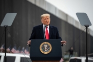 WSJ: Трамп лично отправил главу ЦРУ в Москву с секретной миссией