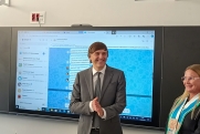Кравцов назвал указ о статусе учителя реальным стартом для молодых педагогов
