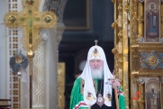 Патриарх Кирилл осудил цинизм киевского режима после атаки на собор в ДНР