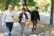 Светлана Иванова проверила ремонт дороги к Троицкому монастырю: «Путь к святыне должен быть достойным»